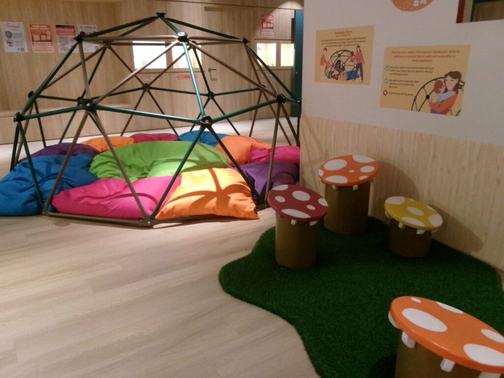 シンガポールにある屋内のプレイグラウンド
