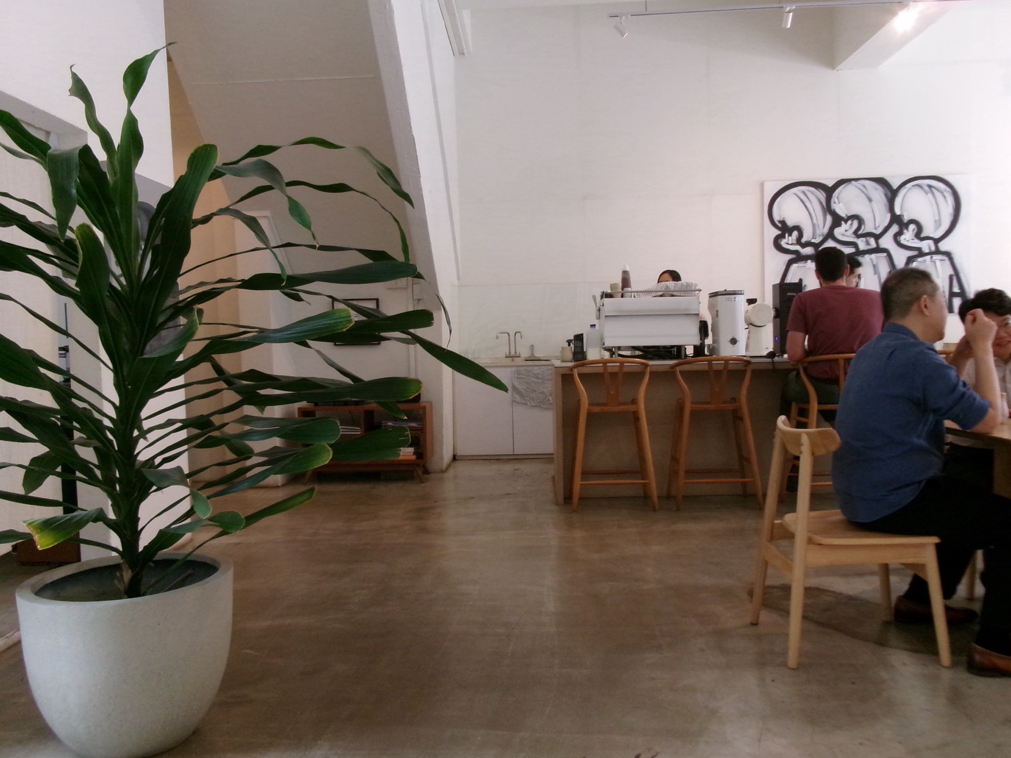 シンガポールのカフェ「Apartment Coffee」の店内