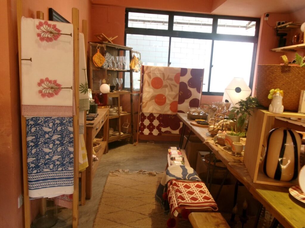 crane livingの店内