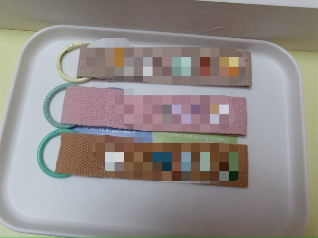 ネームタグのワッペンを並べたところ