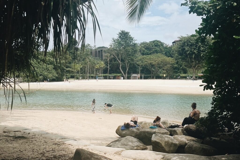 セントーサ島のパラワンビーチ
