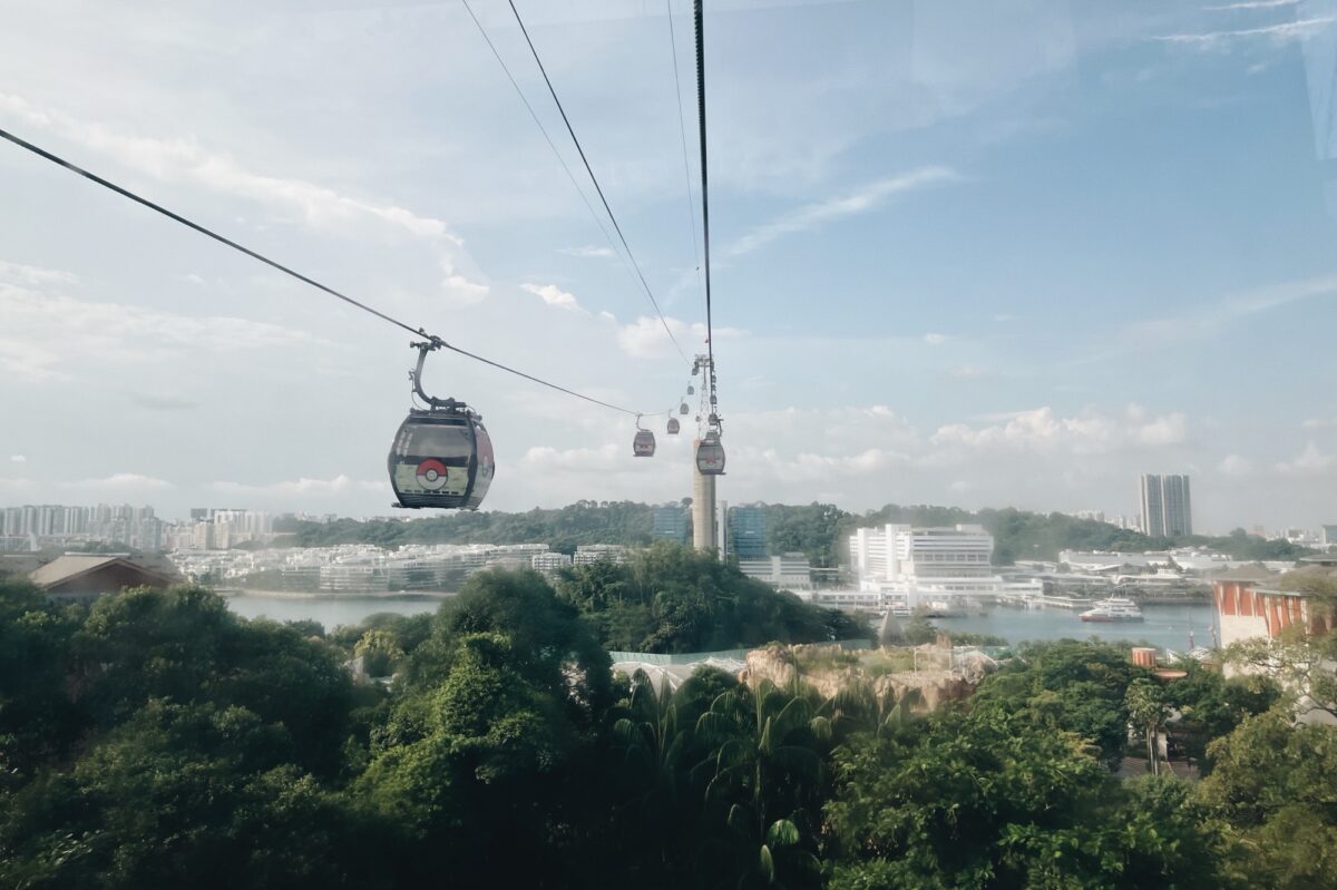 セントーサに行くケーブルカー