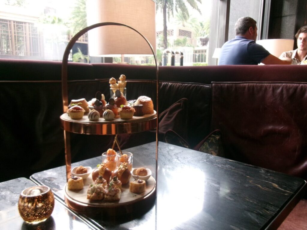 Atlasのアフタヌーンティーのティースタンド