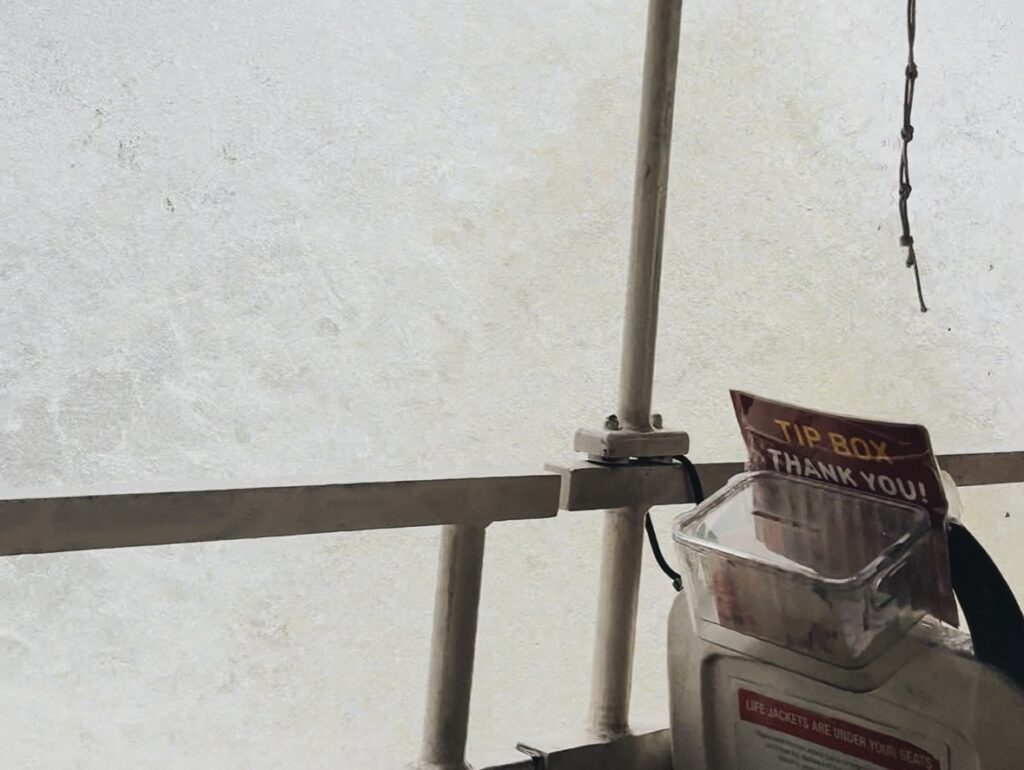 ダックツアーの入水の様子