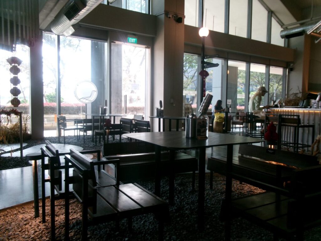 Coexist Coffee Co.の店内