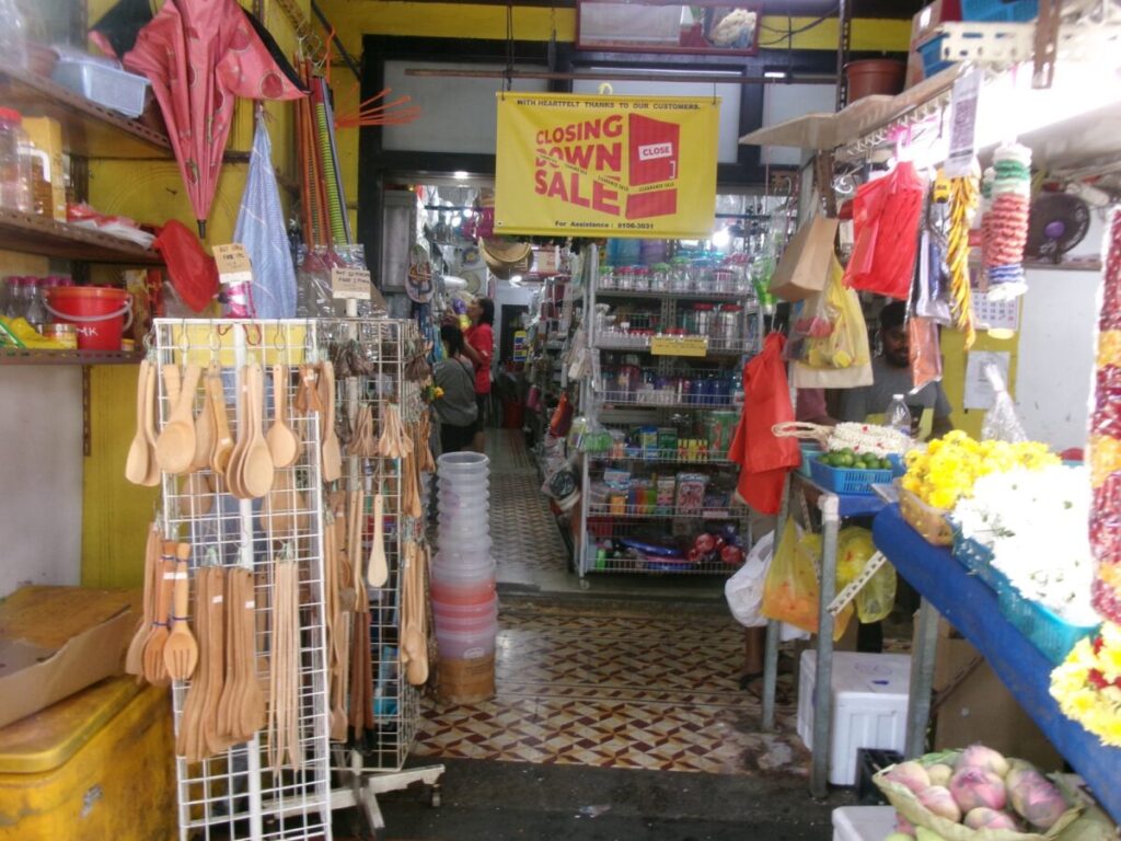 リトルインディアにある"Pasar Baru Household Products"のお店の様子