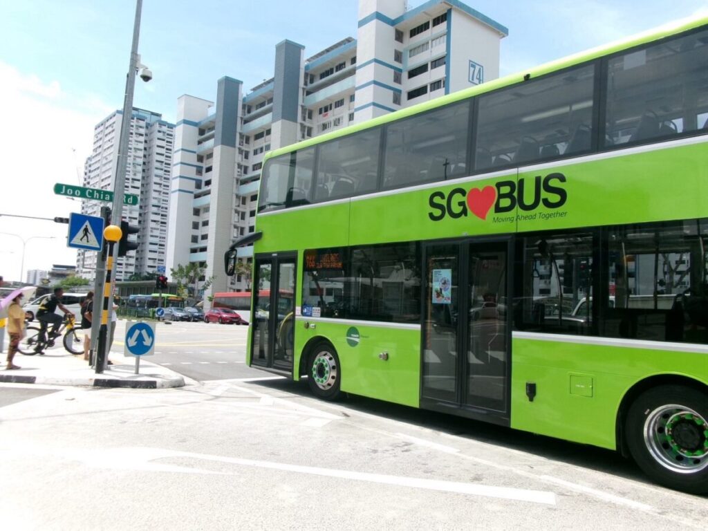 シンガポールのバス