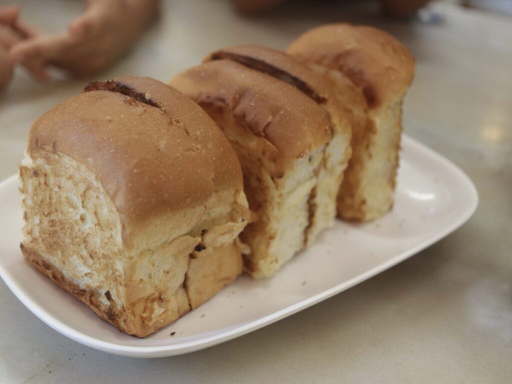 YY Kafeiのカヤトースト