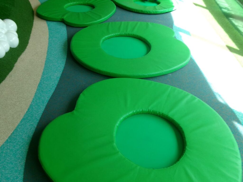 curiosity coveの小さい子向けのトランポリン