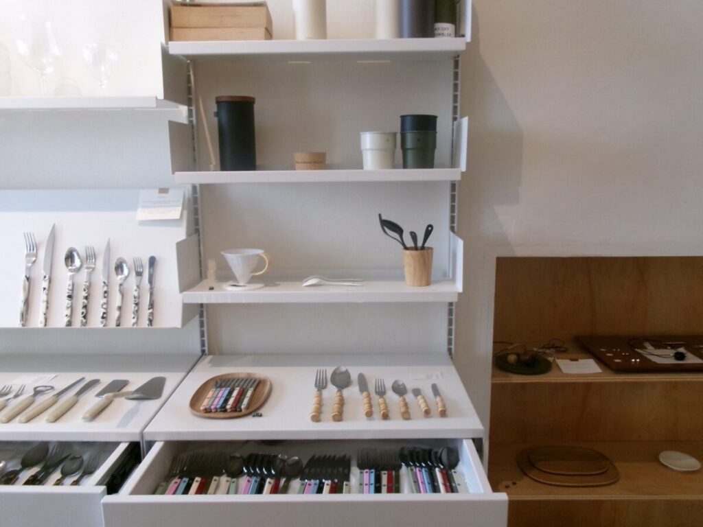 チャイナタウンの雑貨店"Late Morning"の店内