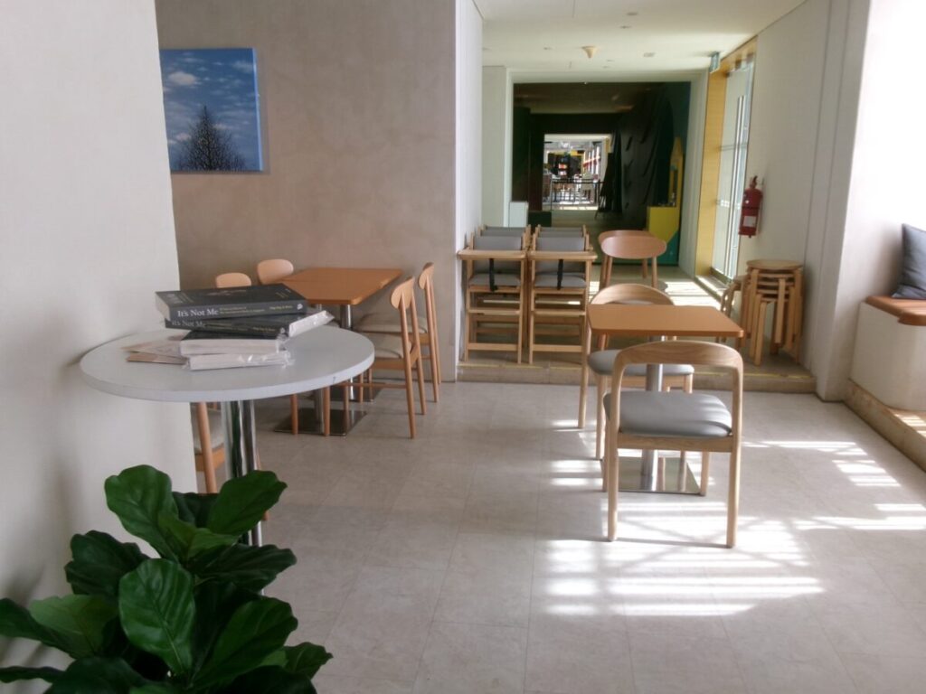 bakery breraの素敵な空間