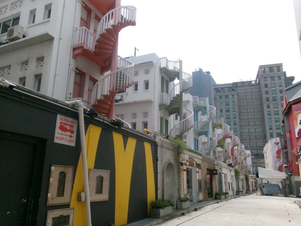 Bugis Street Art Lane