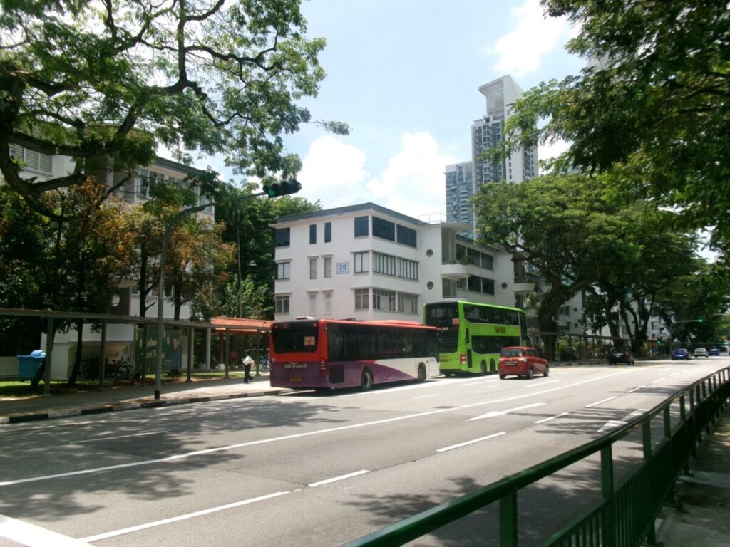 シンガポールの大きい道路