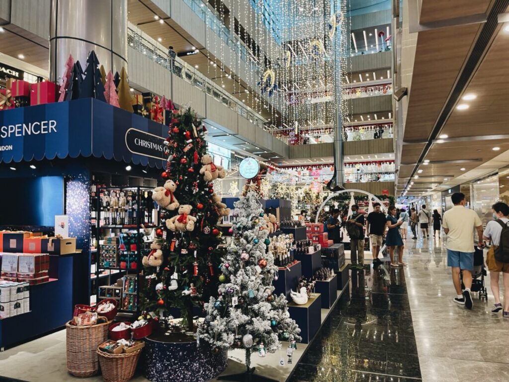 パラゴンの中の様子