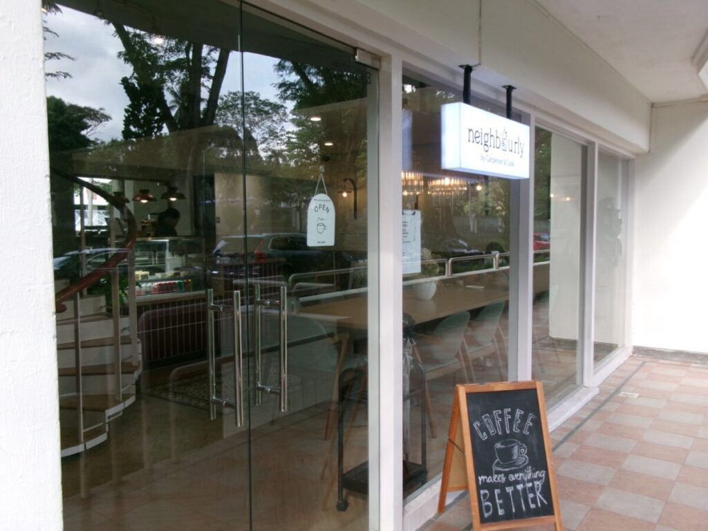 シンガポールのおしゃれカフェneighbourlyの外観