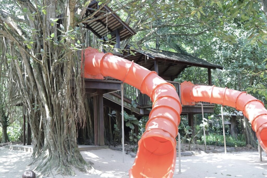 Jacob Ballas Children's Gardenの滑り台