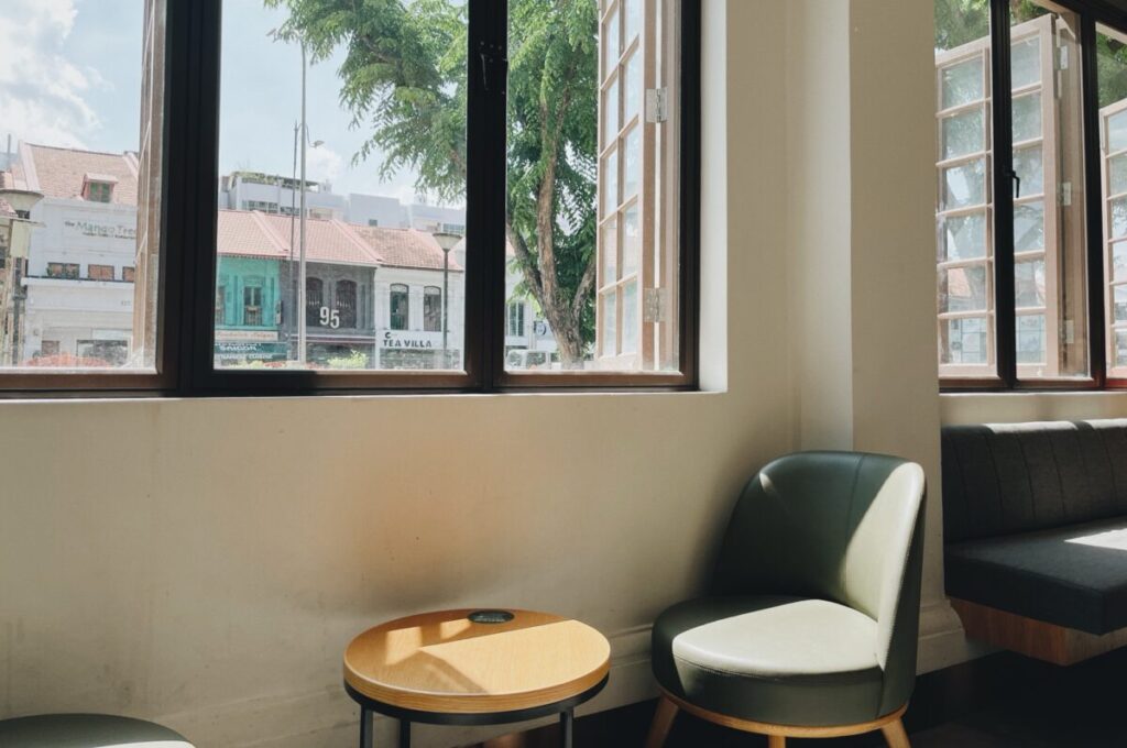 Starbucks Katong Squareの店内