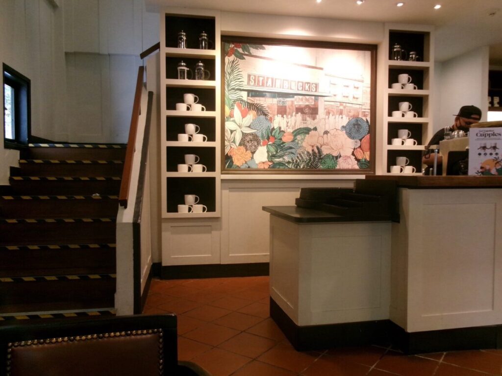 Starbucks Rochester Parkの内装