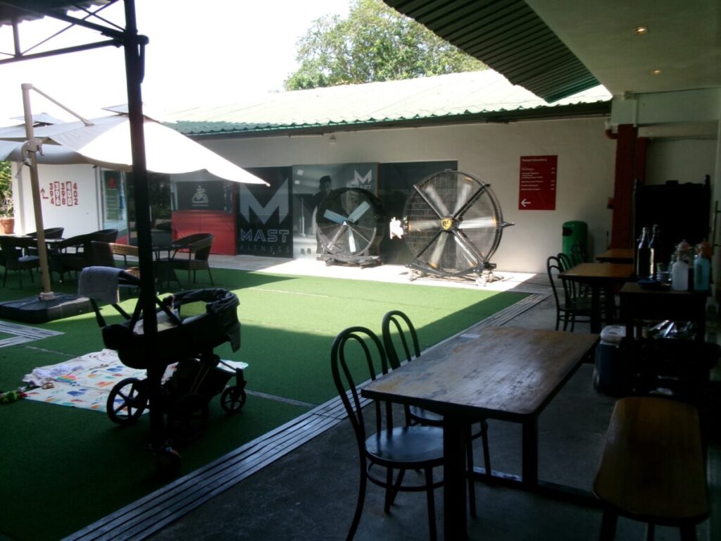 The Brewing Groundのテラス席