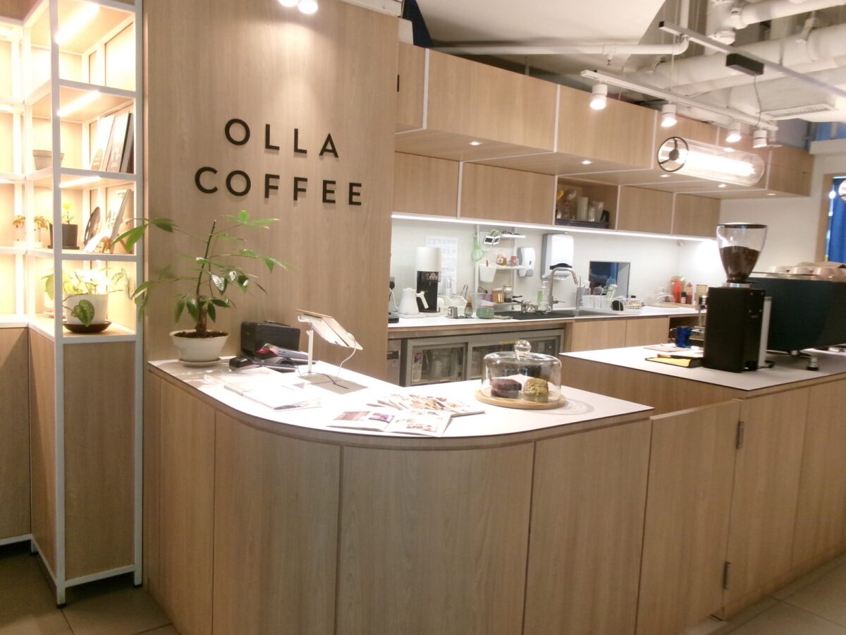 OLLA Coffee (The Woodleigh Mall)の店内の様子
