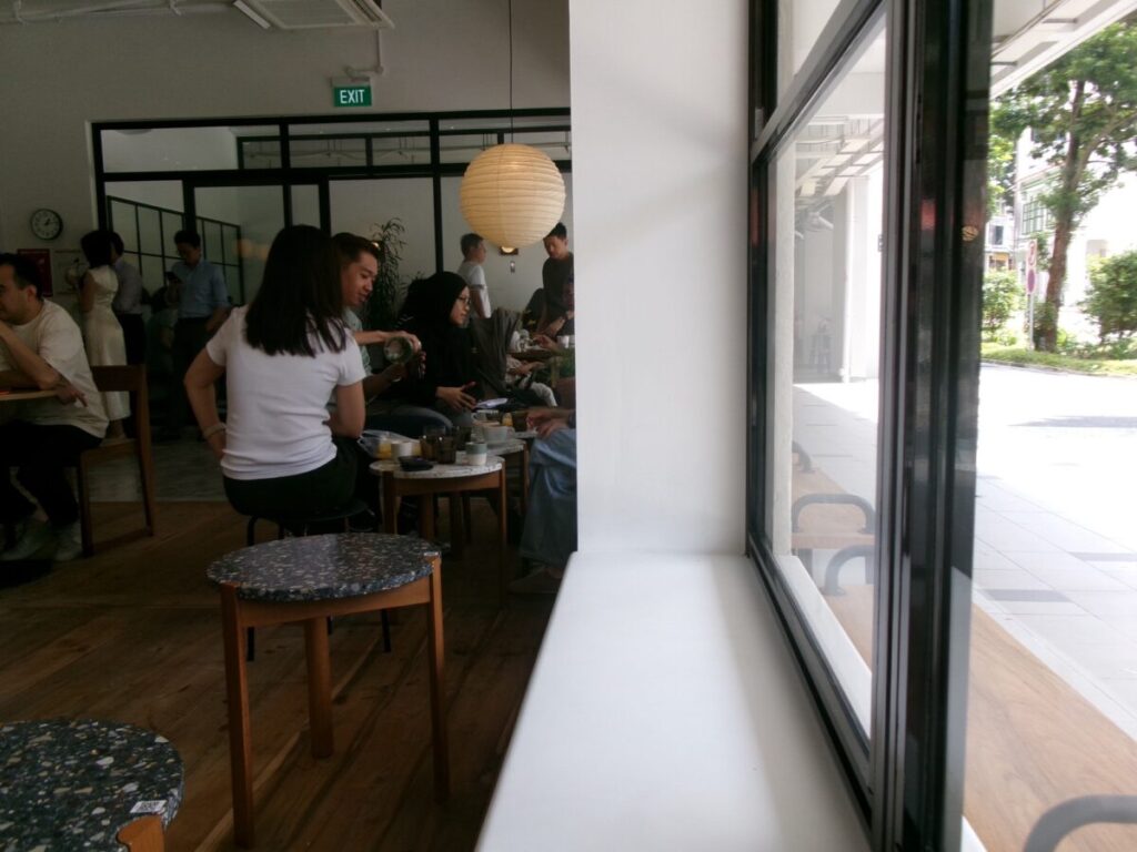 visitorsのカフェの内装