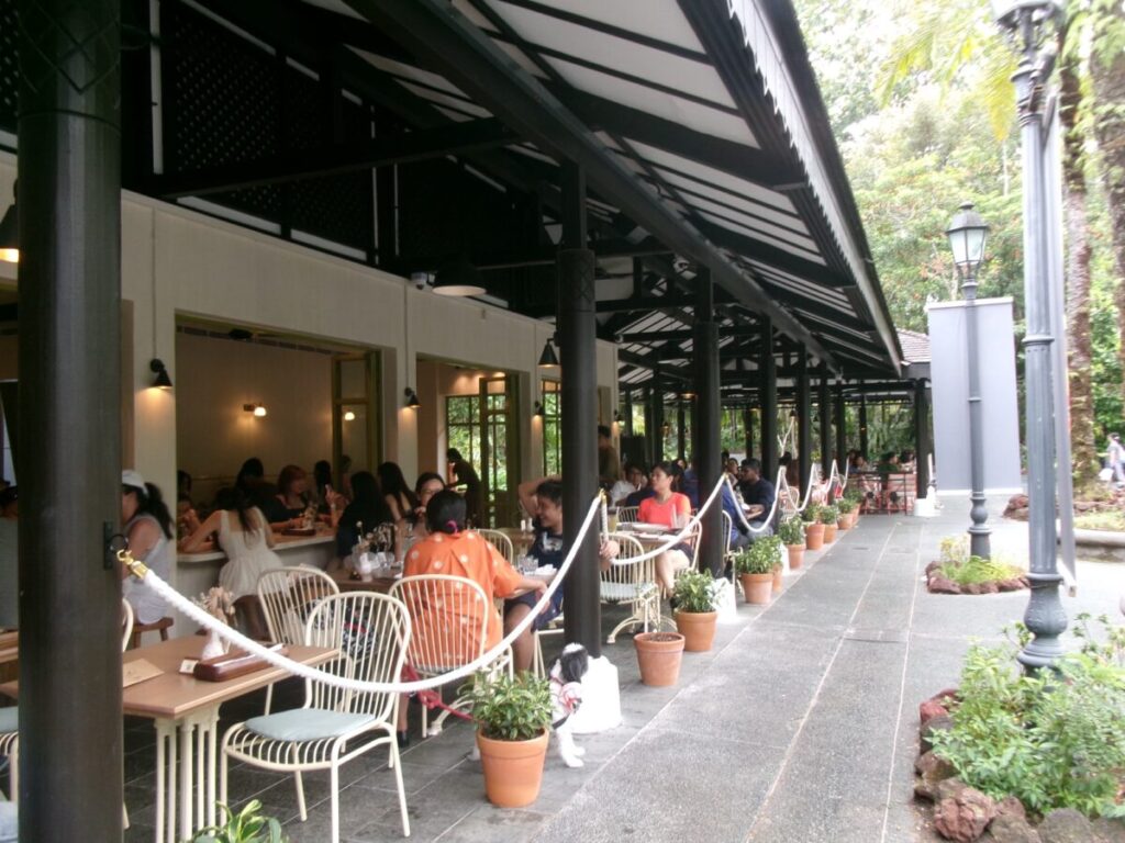 park sideの外観