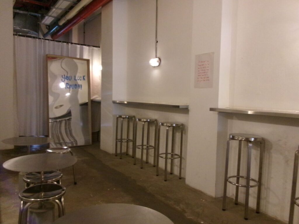 Rough Guys Coffeeの店内