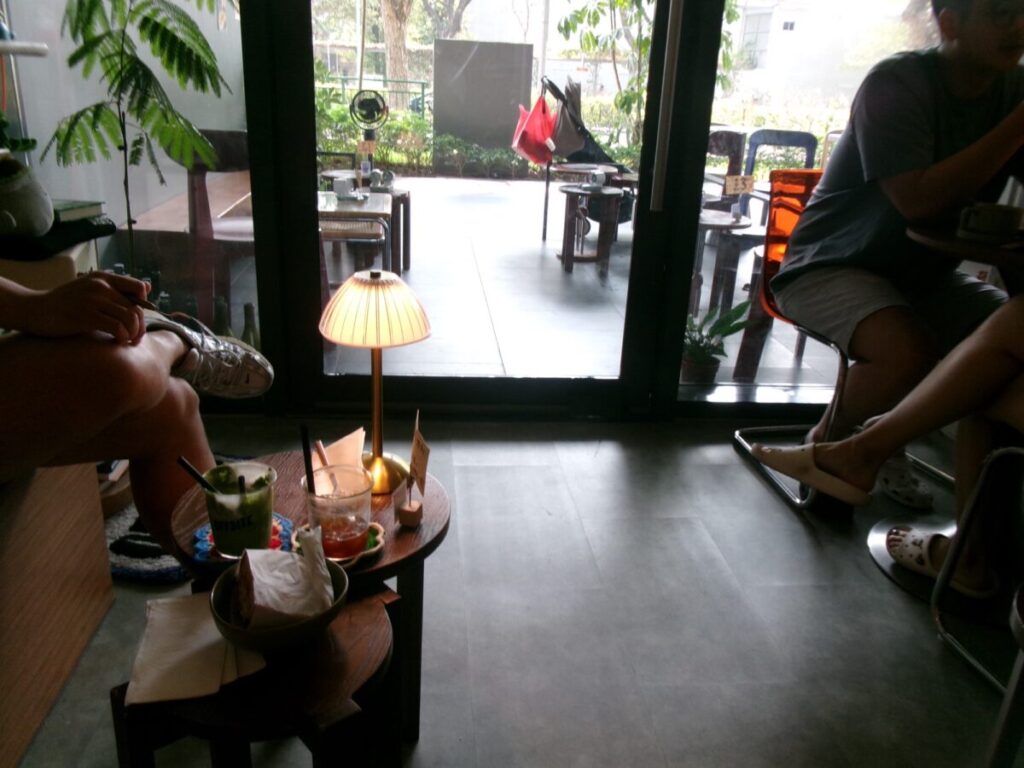 Off Siteの店内