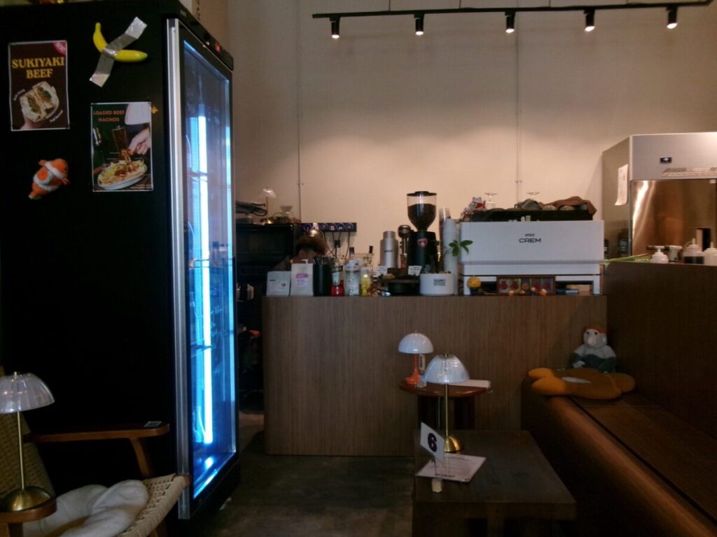 Off Siteの店内
