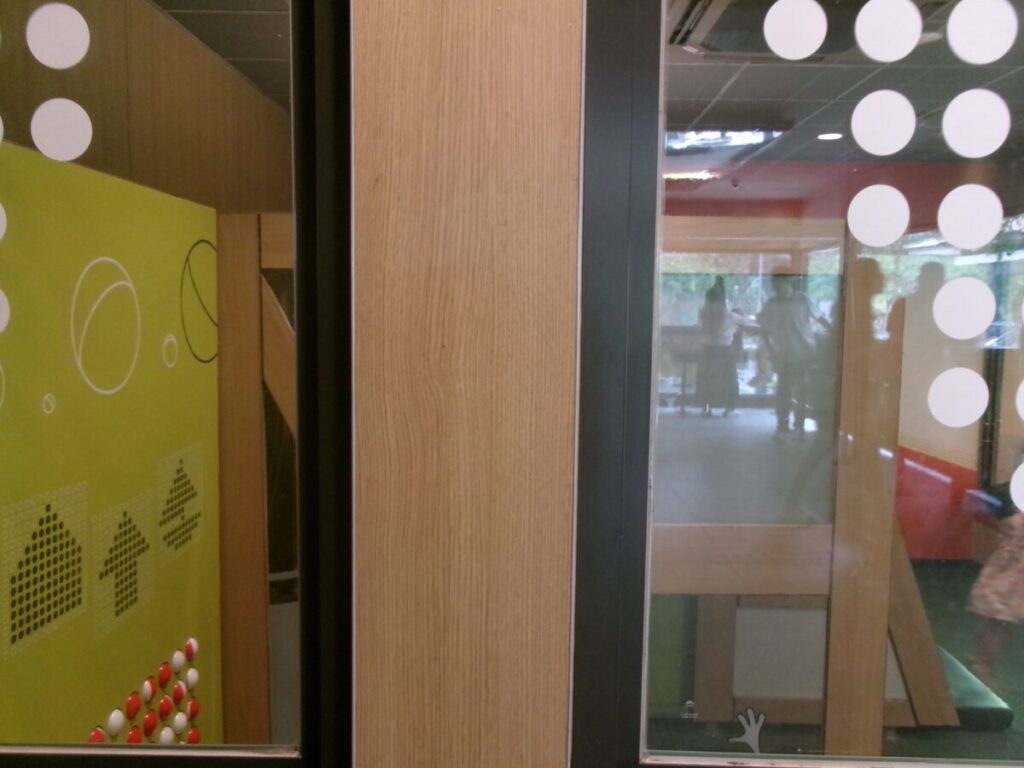 マックの中のプレグラ